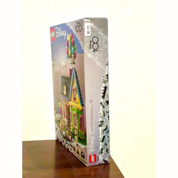 LEGO Disney Pixar ‘Up’ House 43217 Disney 100 Celebration Building NIB in Hand - Picture 9 of 16